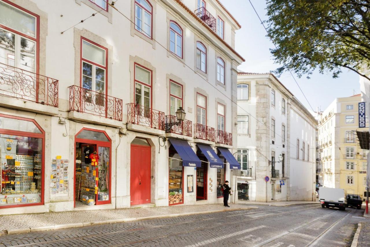 Alfama Sophisticate Flat With Balconies 2Bedrs 2Baths & Ac In 19Th Century Building Historic Center Apartment Lisboa Ngoại thất bức ảnh